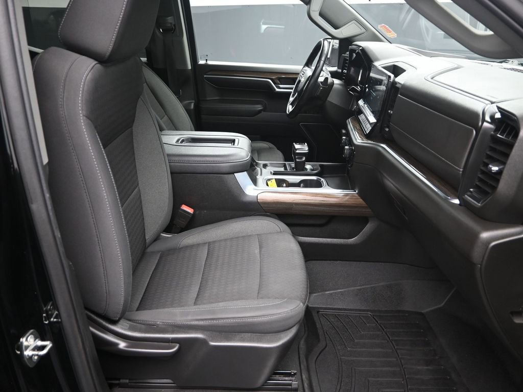 Used 2022 Chevrolet Silverado 1500 LT image 39