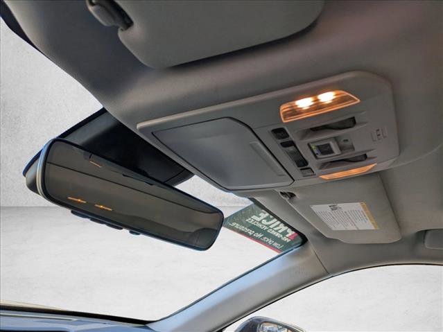 Used 2021 Toyota Highlander XLE image 22