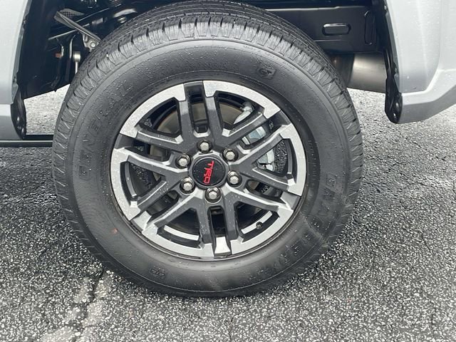 Used 2025 Toyota Tacoma TRD Sport RWD image 9