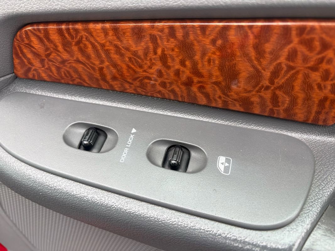 Used 2006 Dodge Ram 1500 Truck SLT image 36