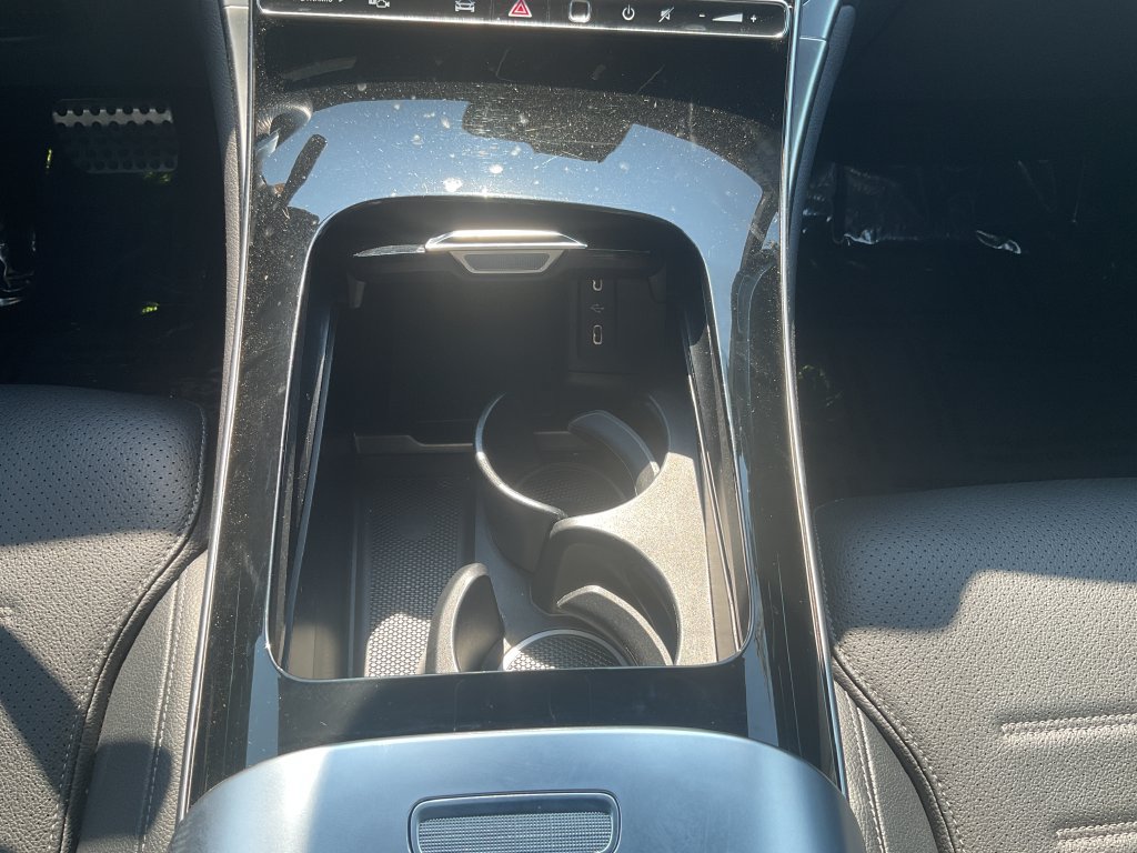 Used 2025 Mercedes-Benz GLC 300 image 28