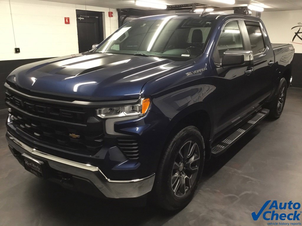 Used 2022 Chevrolet Silverado 1500 LT AWD/4WD image 4