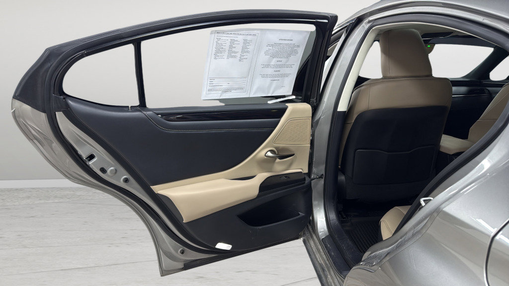 Used 2021 Lexus ES 250 w/ Premium Package image 32