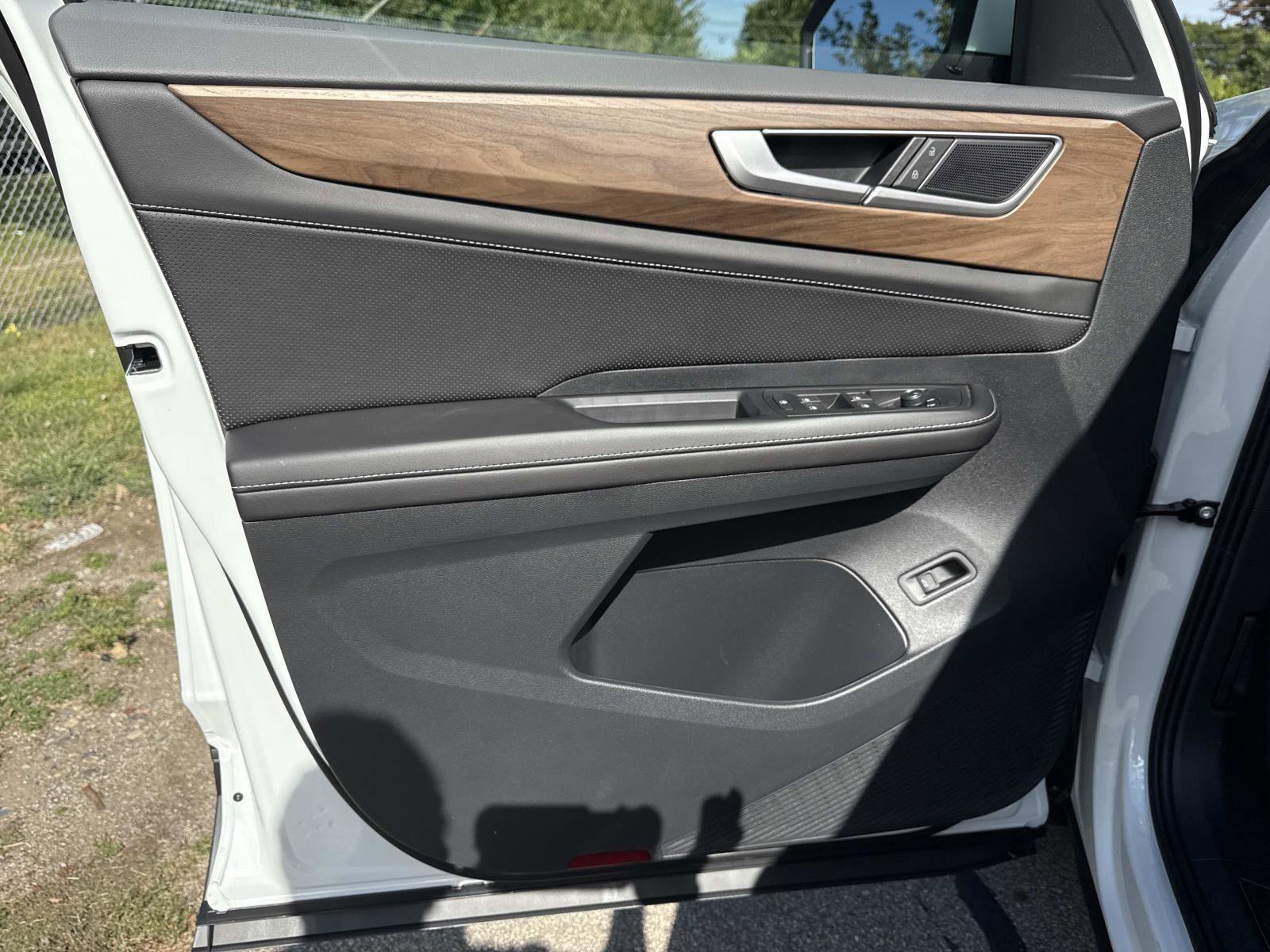 New 2026 Volkswagen Atlas SE image 13