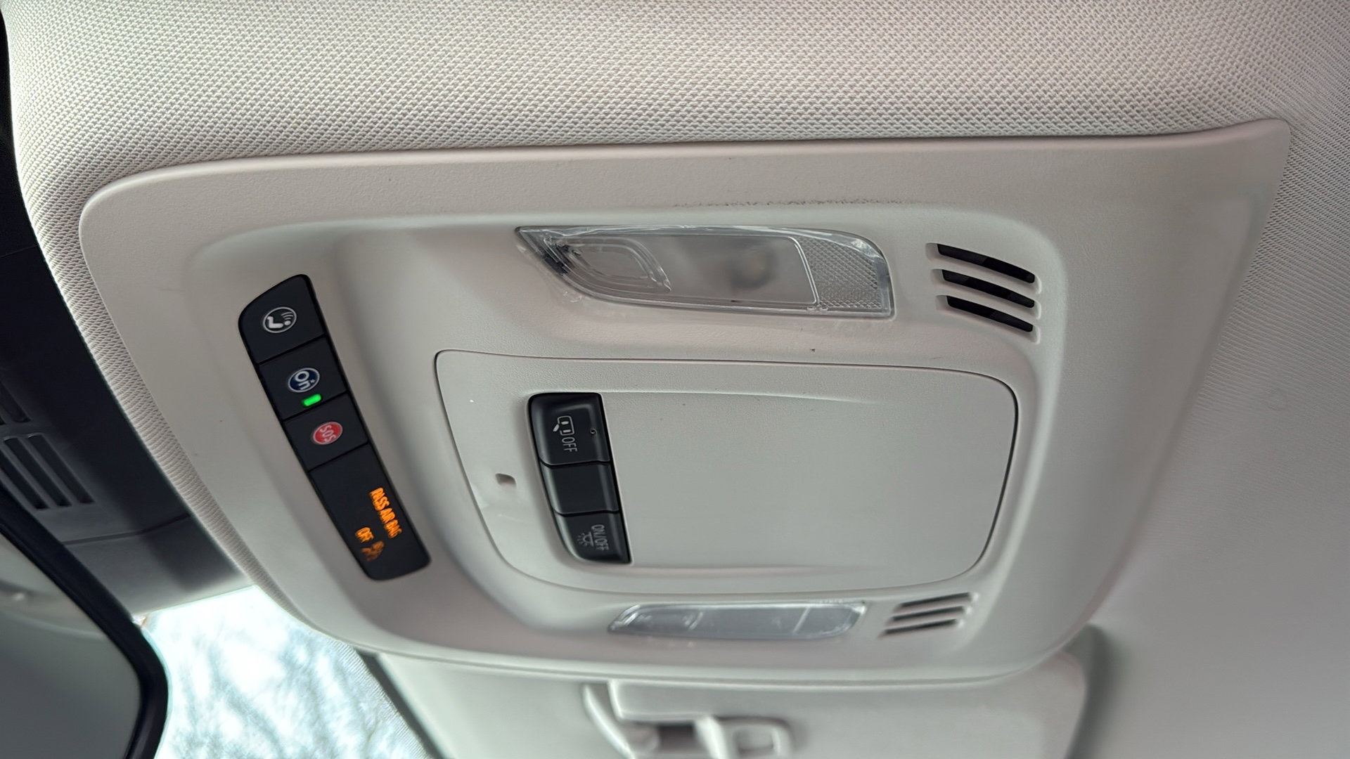 Used 2024 Buick Envision Sport Touring image 27