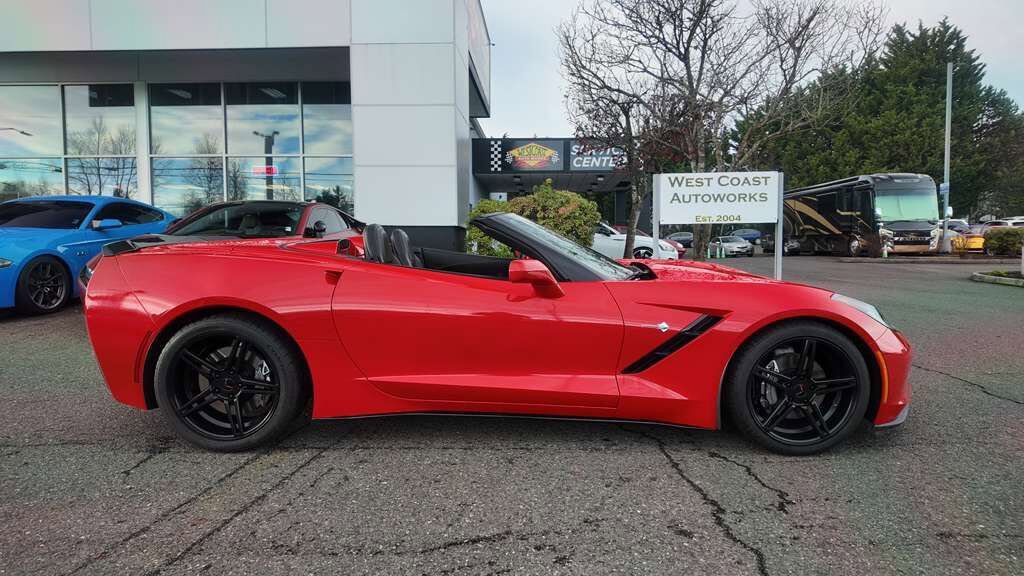 Used 2015 Chevrolet Corvette Stingray Convertible image 4
