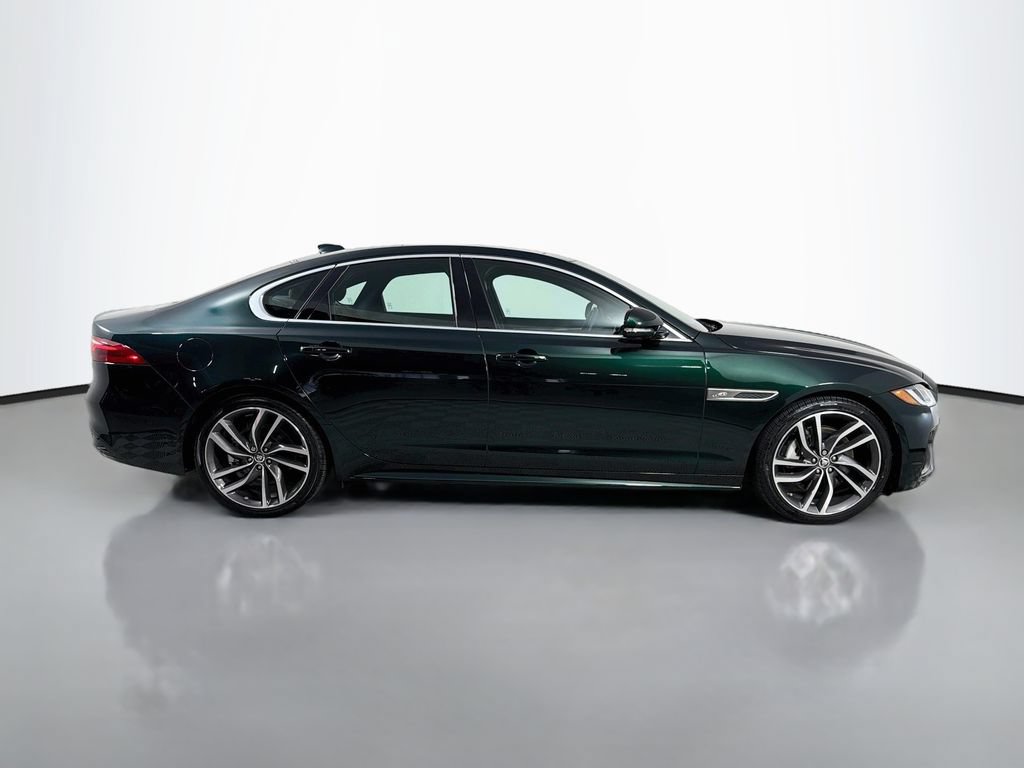 Used 2024 Jaguar XF R-Dynamic SE AWD/4WD image 4