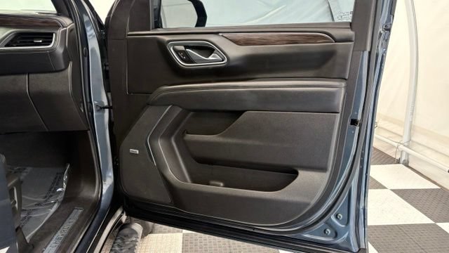 Used 2021 Chevrolet Tahoe Z71 w/ Max Trailering Package AWD/4WD image 27