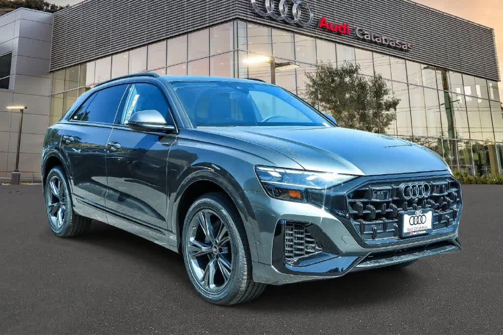New 2026 Audi Q8 Premium AWD/4WD image 5
