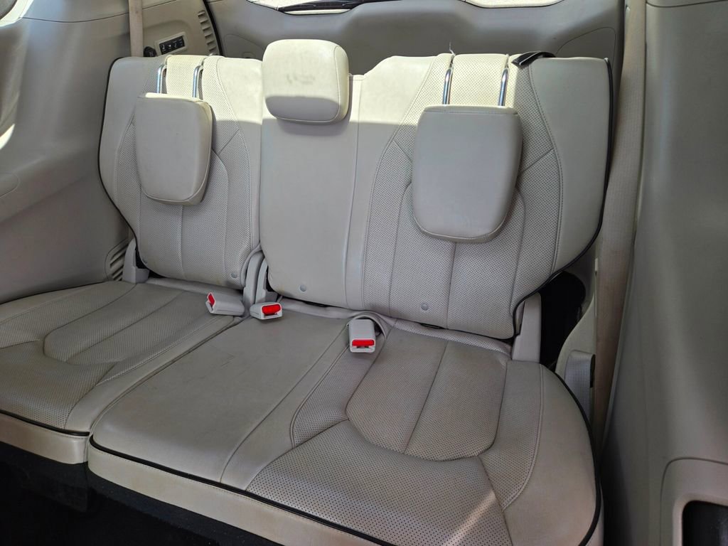Used 2021 Chrysler Pacifica Limited w/ Premium & Safety Sphere Group AWD/4WD image 8