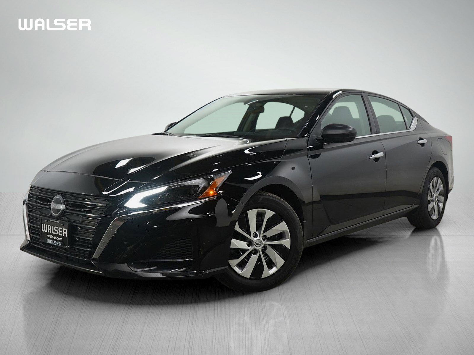 Used 2025 Nissan Altima 2.5 S image 1