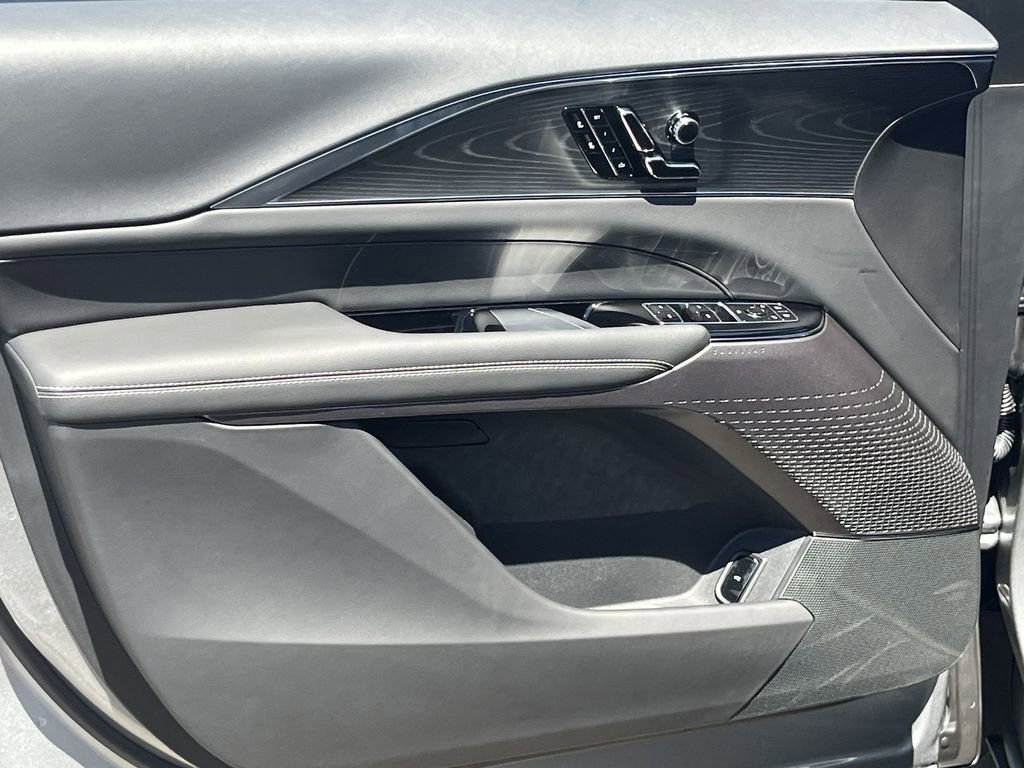 New 2025 Cadillac Lyriq Sport image 15