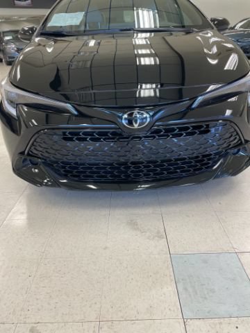 Used 2025 Toyota Corolla SE FWD image 3