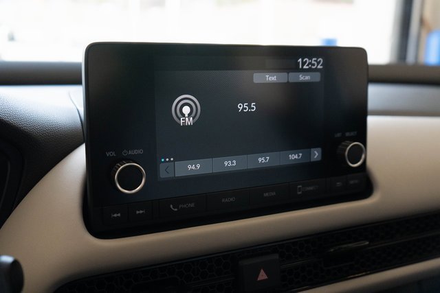 Certified 2025 Honda HR-V LX image 22