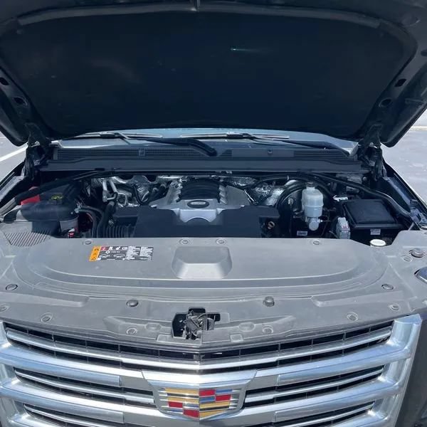 Used 2017 Cadillac Escalade ESV Platinum AWD/4WD image 35