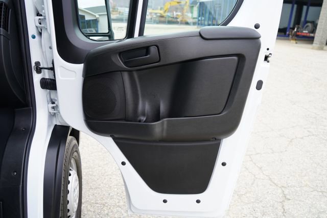 Used 2024 RAM ProMaster 2500 w/ Premium Convenience Group image 46