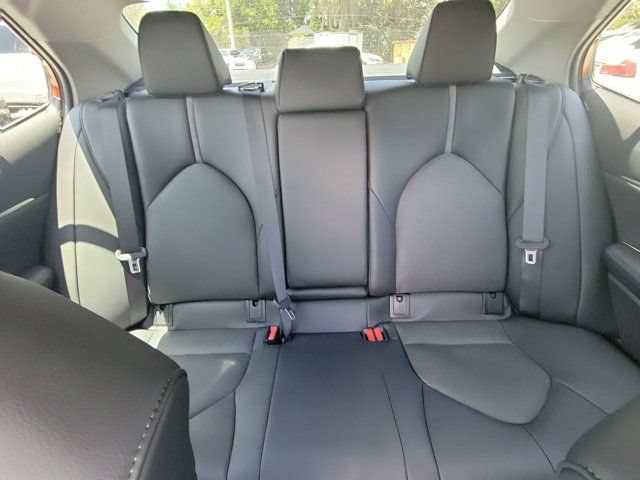 Used 2024 Toyota Camry XLE FWD image 5