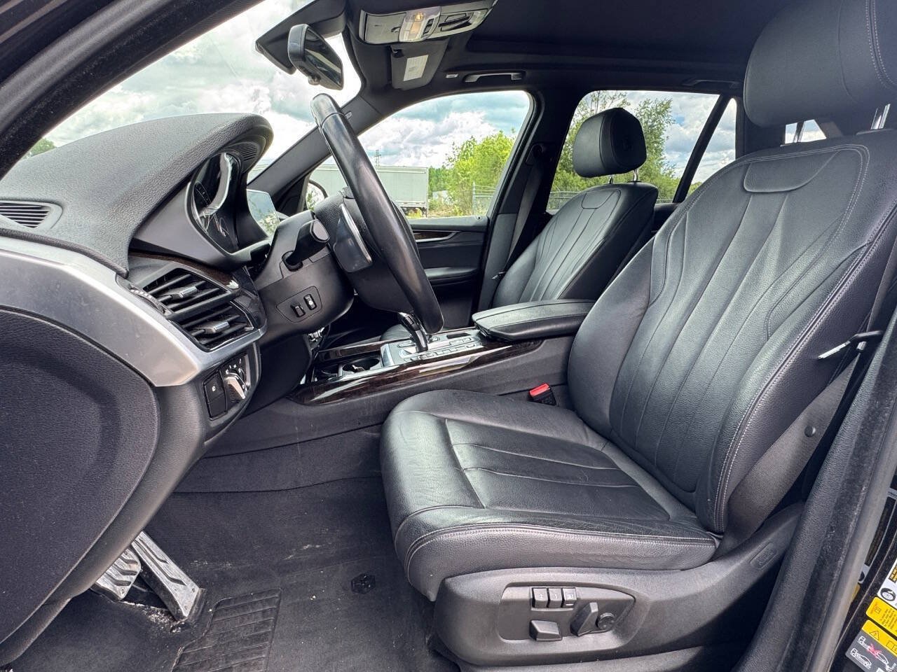 Used 2018 BMW X5 xDrive40e AWD/4WD image 11