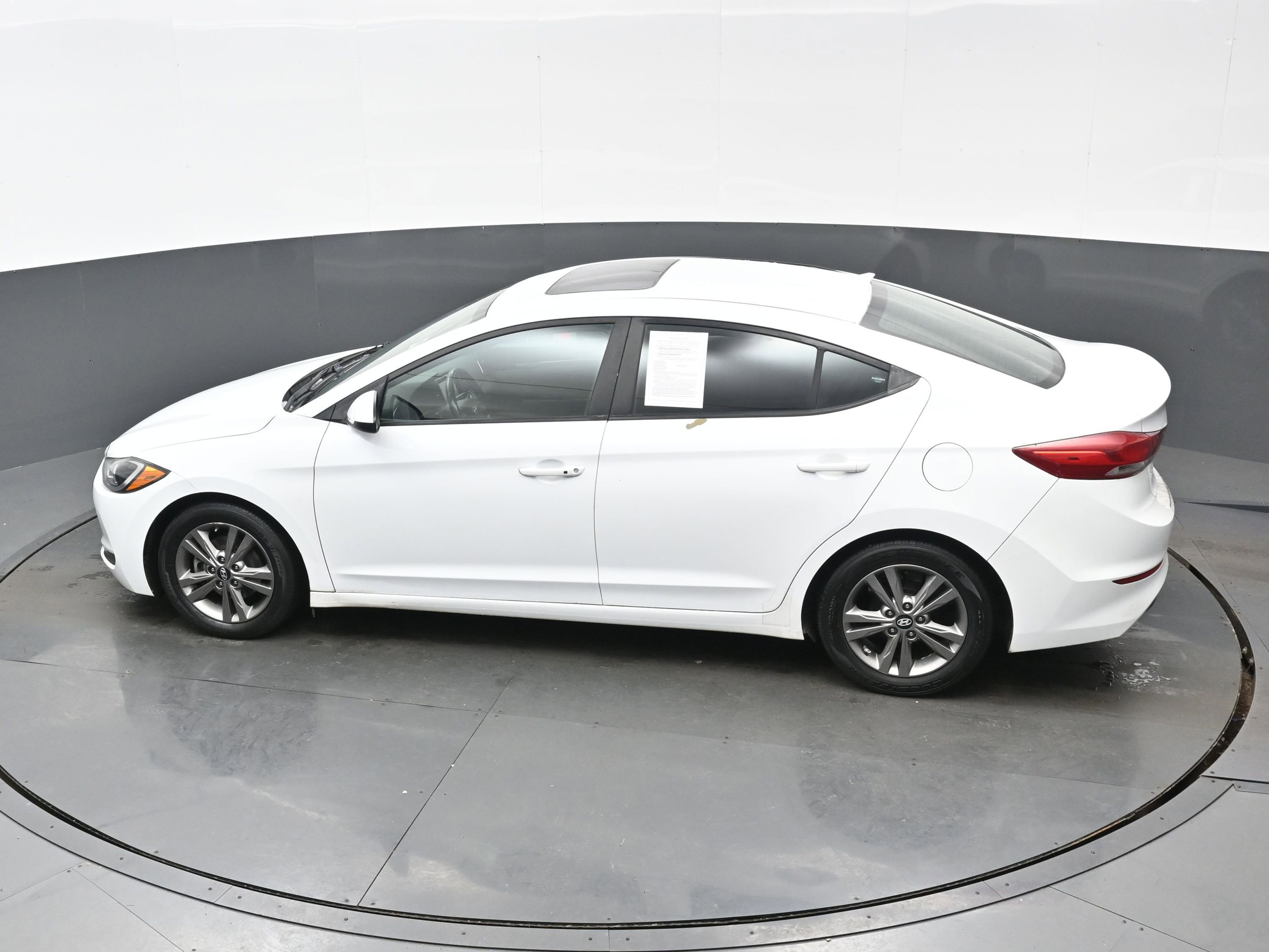 Used 2017 Hyundai Elantra Value Edition image 32