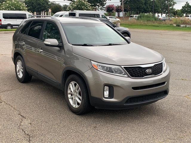 Used 2014 Kia Sorento LX w/ Premium Package FWD image 3
