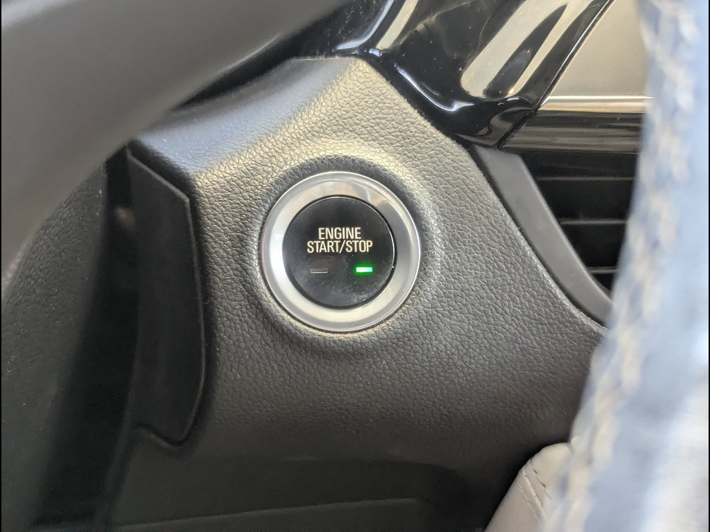 Used 2017 Buick Envision Essence FWD image 28