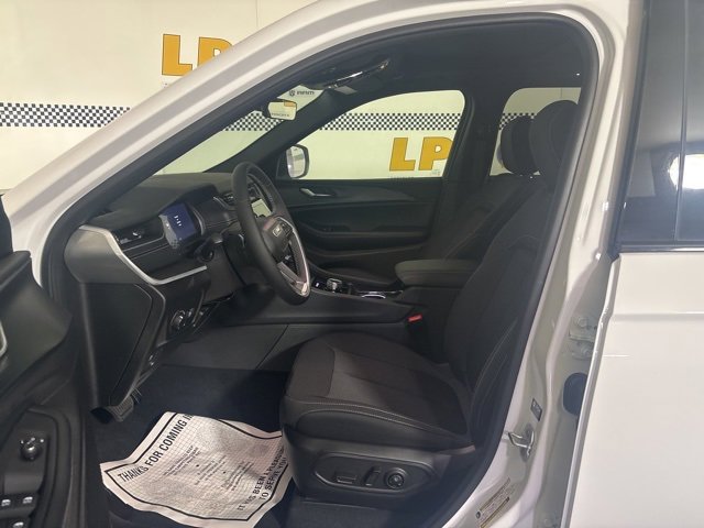 New 2025 Jeep Grand Cherokee Laredo X image 23