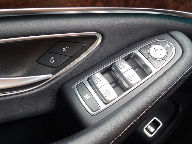 Used 2018 Mercedes-Benz S 450 4MATIC Sedan image 25
