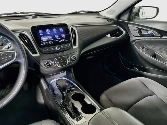 Used 2024 Chevrolet Malibu LT FWD image 24