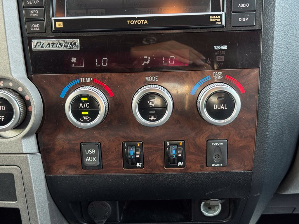 Used 2013 Toyota Tundra Platinum AWD/4WD image 17
