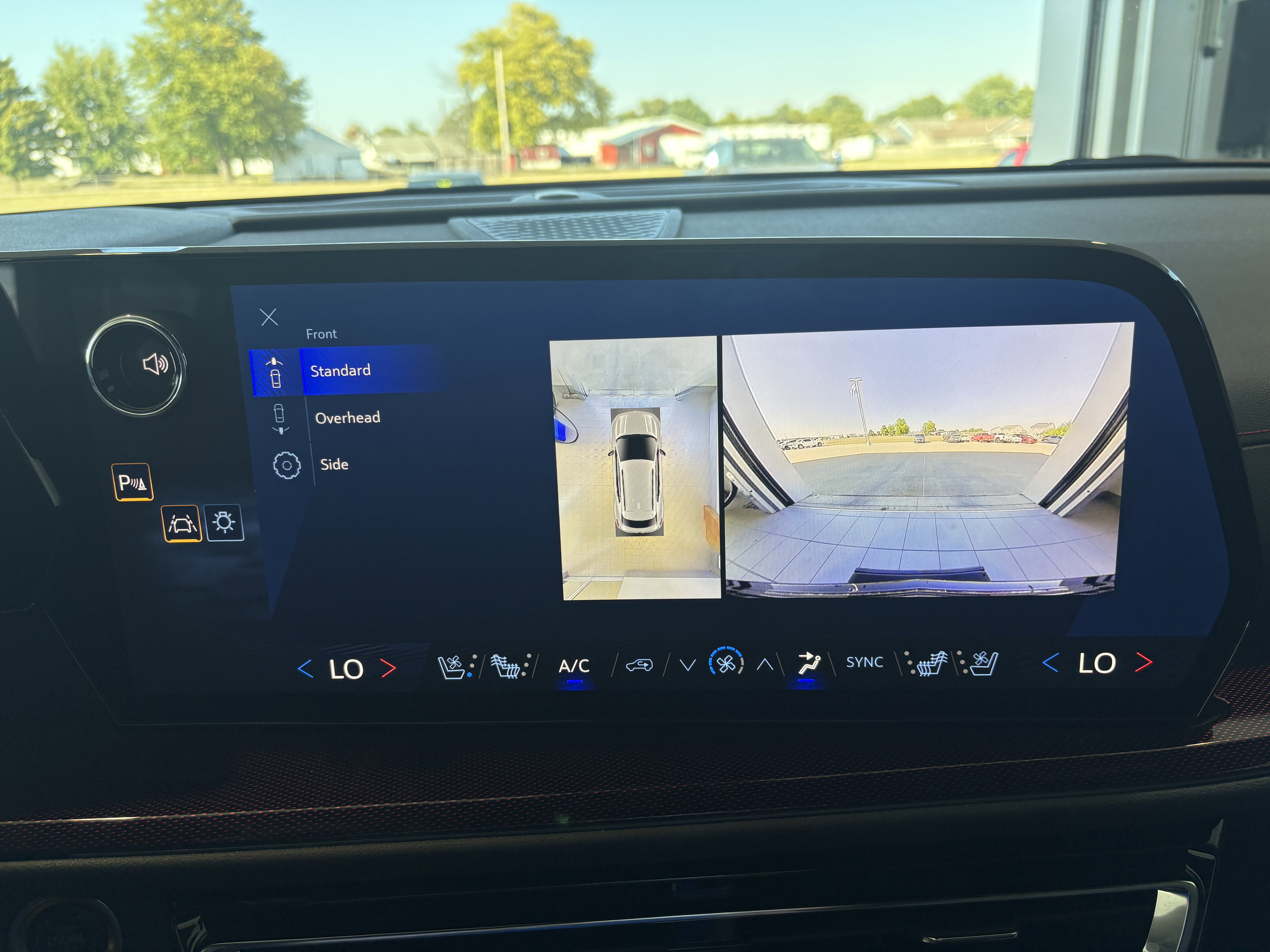 Used 2025 Chevrolet Traverse RS w/ LPO, Floor Liner Package image 32