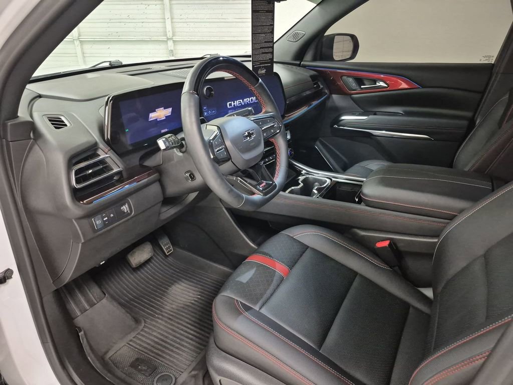 Used 2024 Chevrolet Traverse RS image 10
