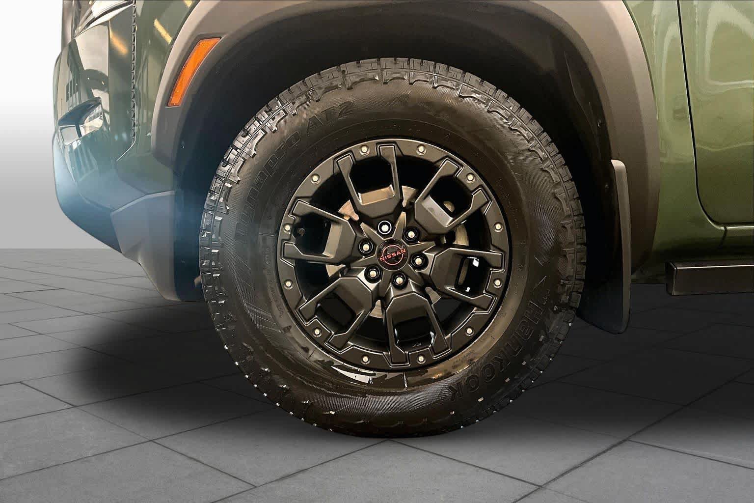 Used 2022 Nissan Frontier Pro-X w/ Pro-X Premium Package RWD image 11
