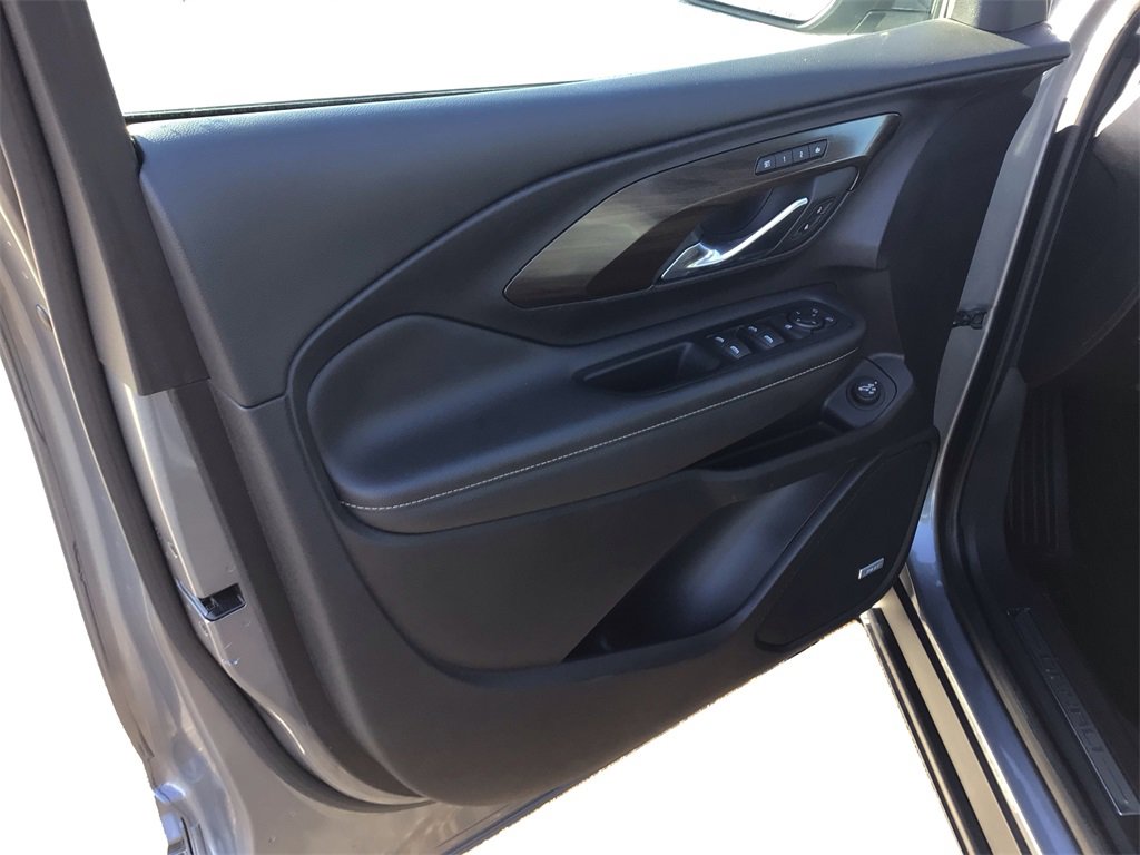 Used 2018 GMC Terrain Denali w/ Advanced Safety Package image 20