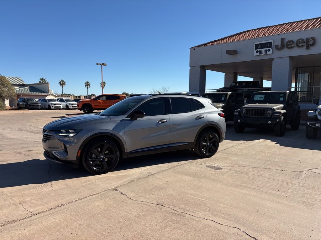 Used 2022 Buick Envision Essence w/ Technology Package I image 1