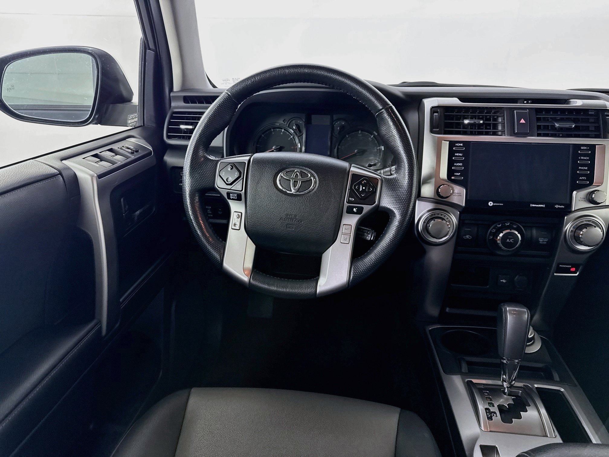 Certified 2024 Toyota 4Runner SR5 Premium AWD/4WD image 22