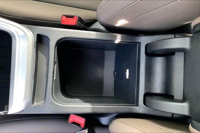 Used 2025 Audi Q5 Premium w/ Convenience Package image 16