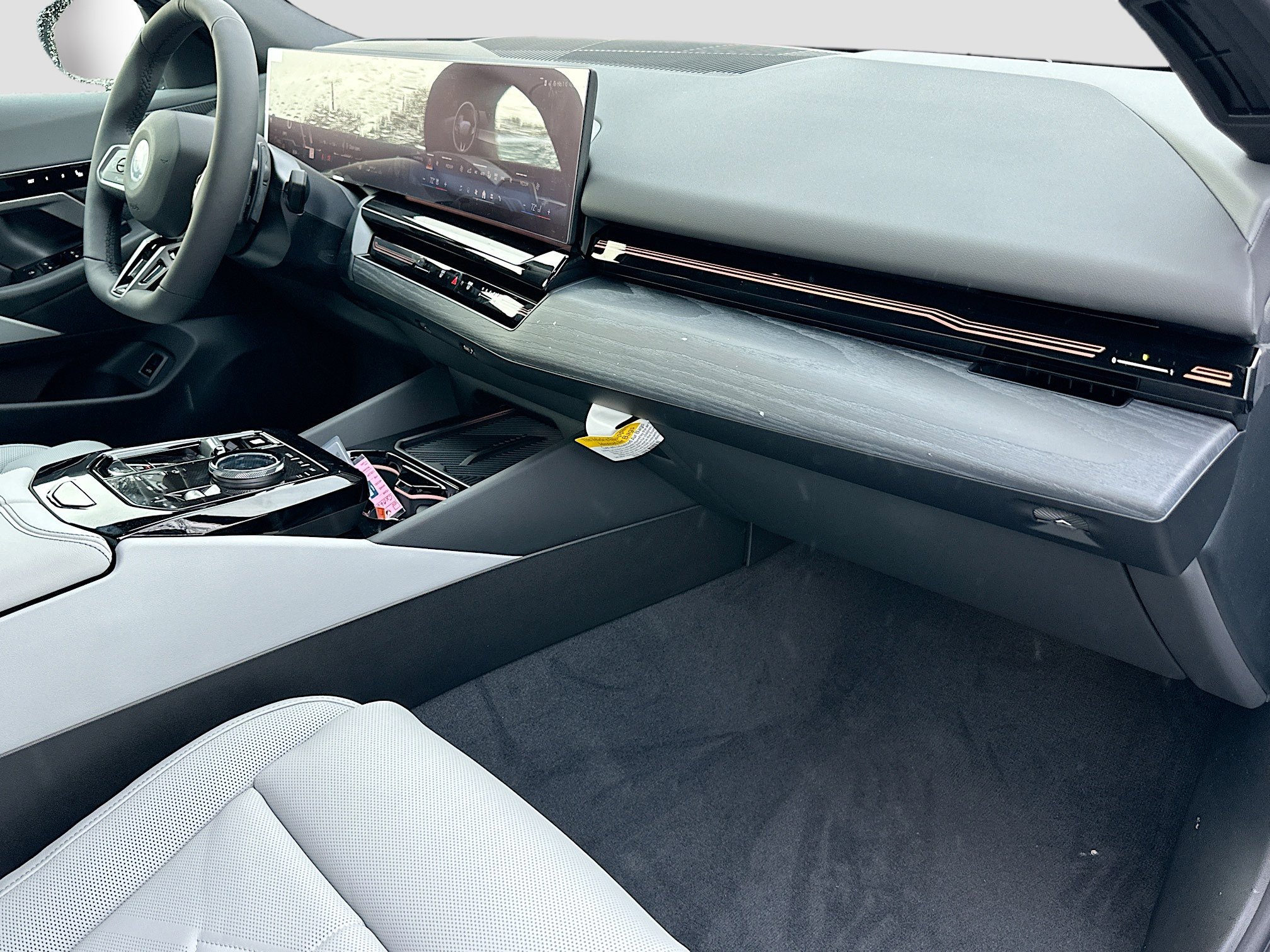 New 2026 BMW 530i w/ M Sport Package image 24