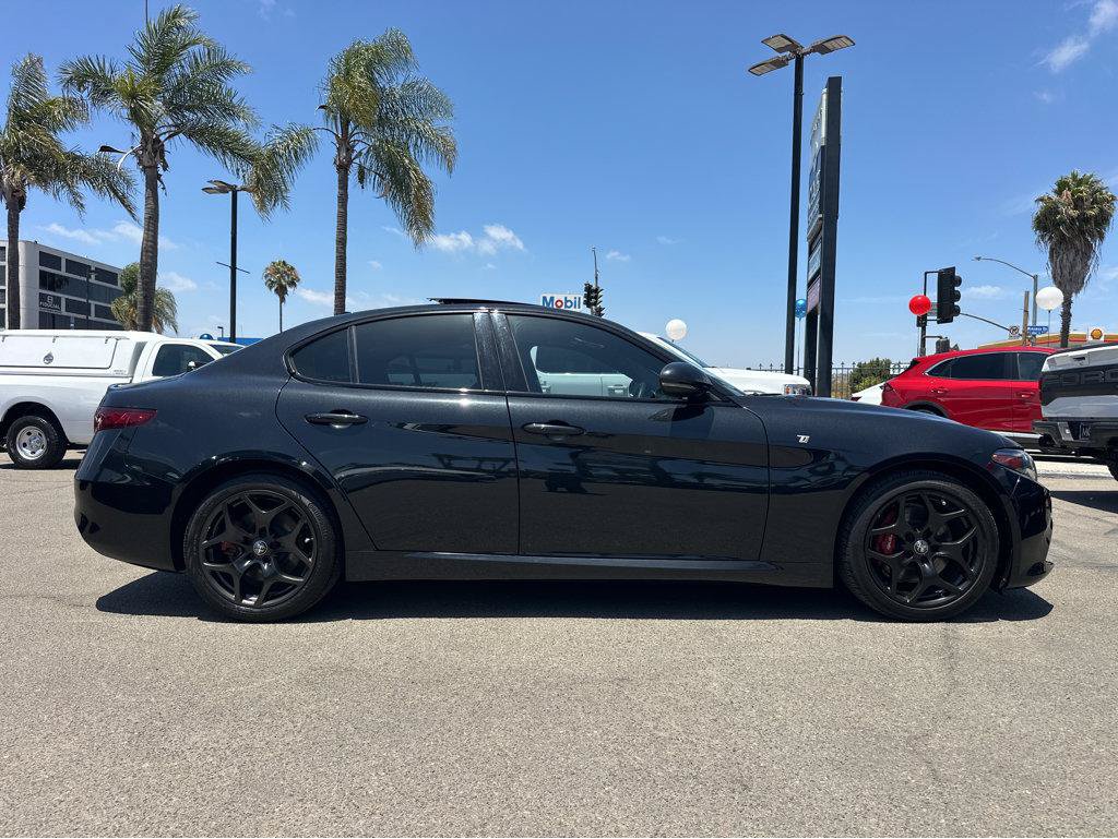 Used 2023 Alfa Romeo Giulia Ti RWD image 40