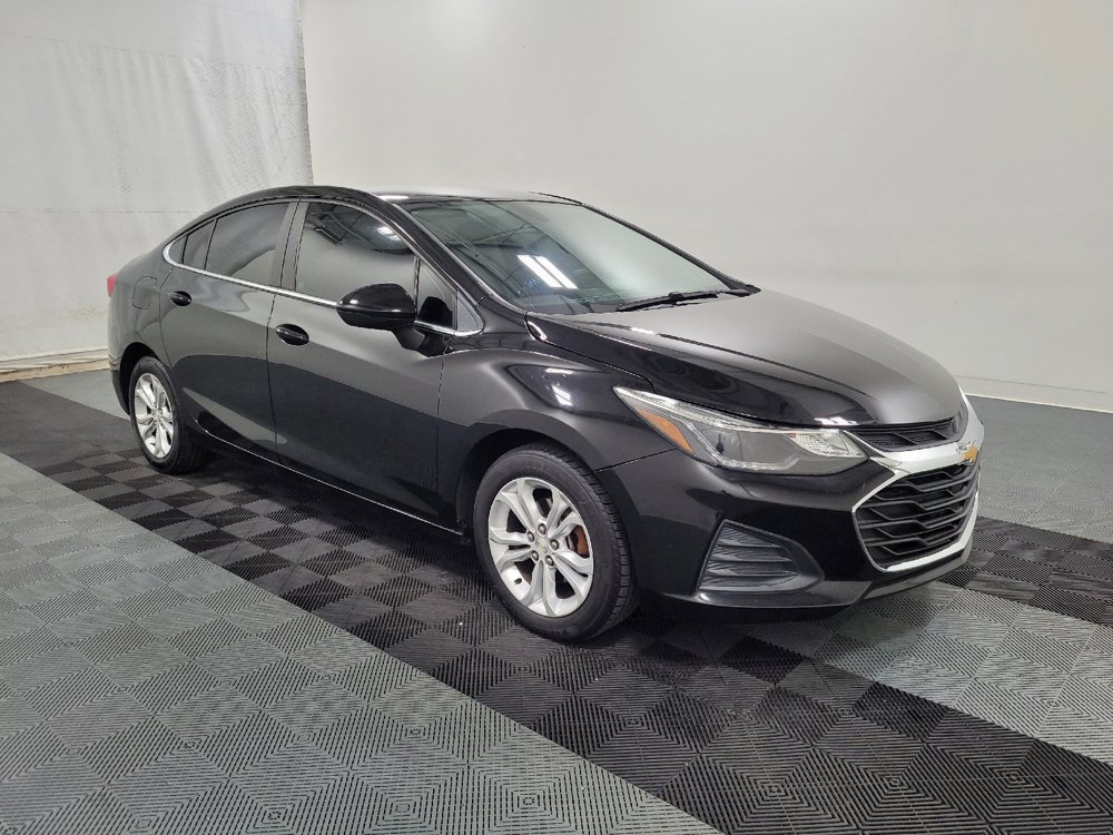 Used 2019 Chevrolet Cruze LT w/ Convenience Package FWD image 11
