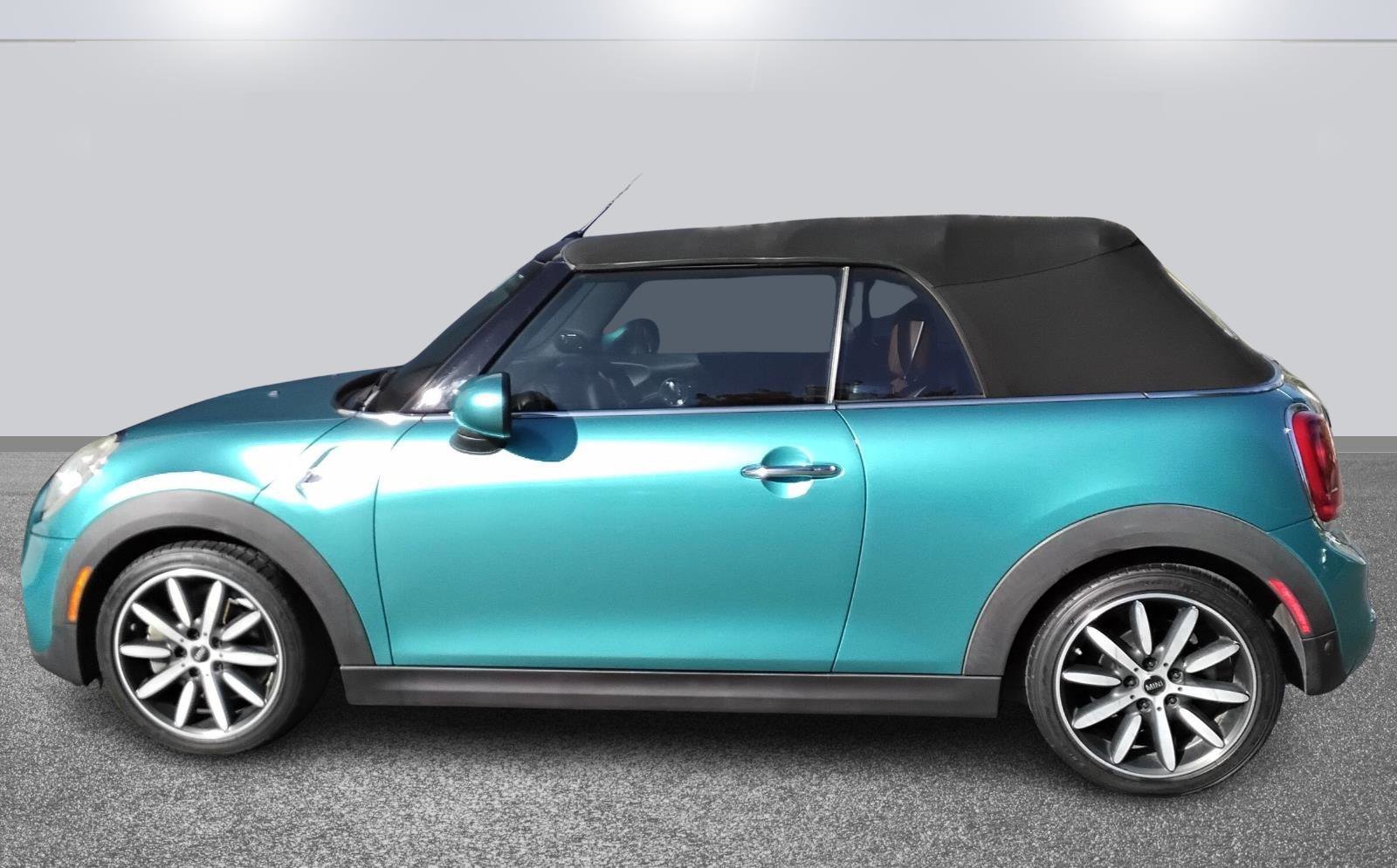 Used 2017 MINI Cooper S image 6