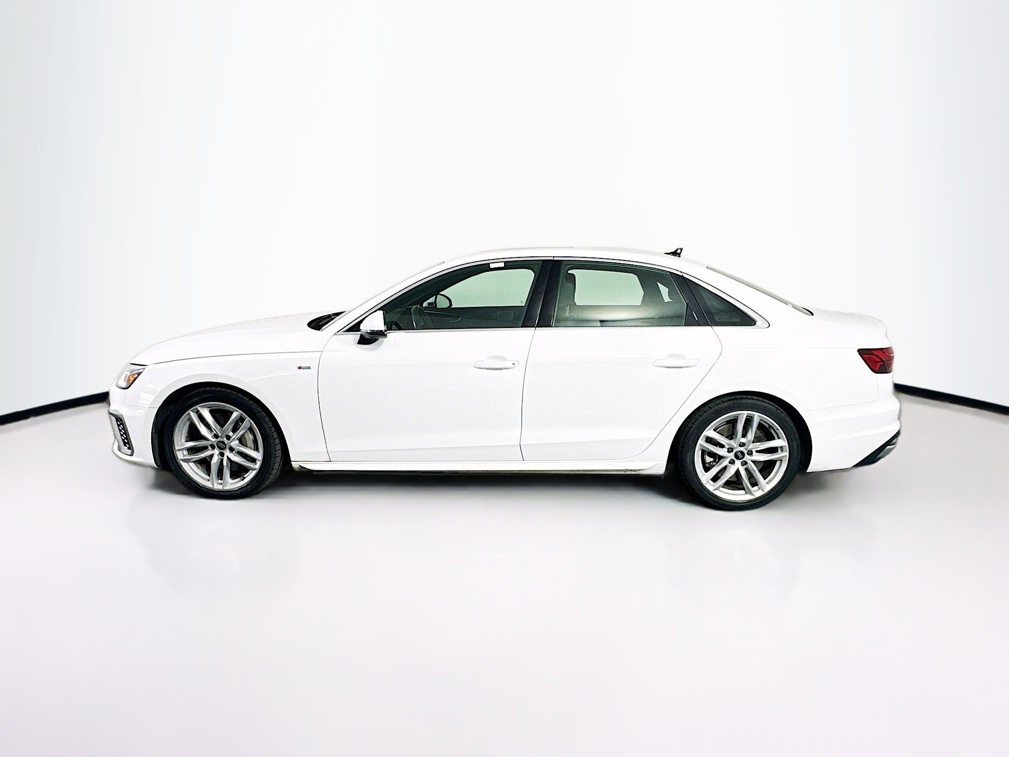 Used 2023 Audi A4 2.0T Premium Plus AWD/4WD image 4