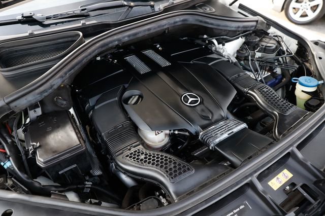 Used 2016 Mercedes-Benz GL 450 4MATIC 4dr GL 450 image 51