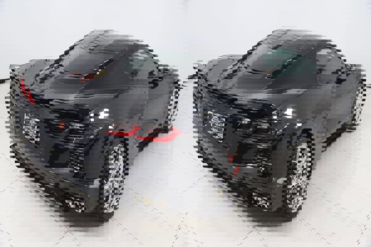 Used 2020 Chevrolet Corvette Stingray Premium Cpe w/ 3LT Preferred Equipment Group image 73