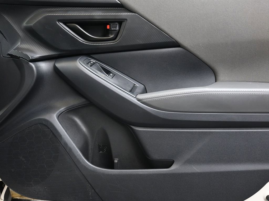 Used 2024 Subaru Crosstrek 2.0i Premium image 11