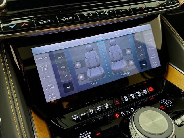 Used 2023 Jeep Grand Wagoneer L Series III w/ Rear Seat Video Group 1 AWD/4WD image 38