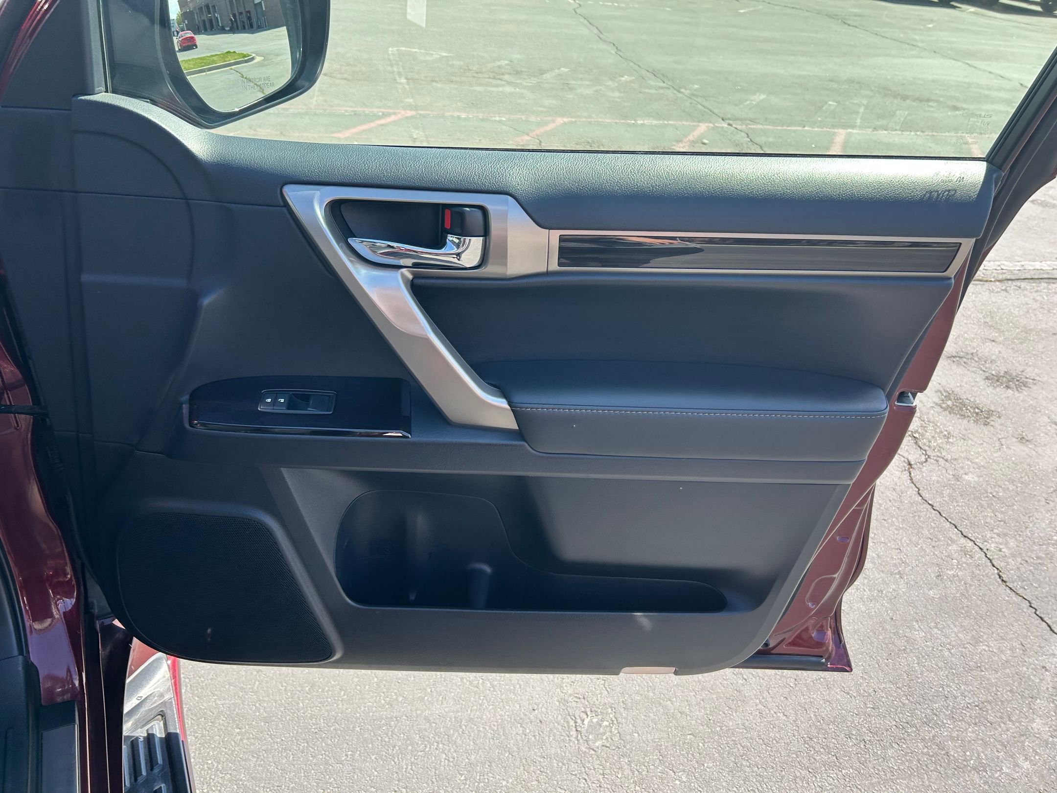 Used 2014 Lexus GX 460 image 28