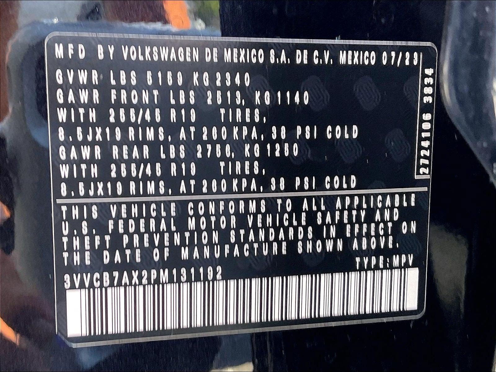Certified 2023 Volkswagen Tiguan SE R-Line FWD image 33
