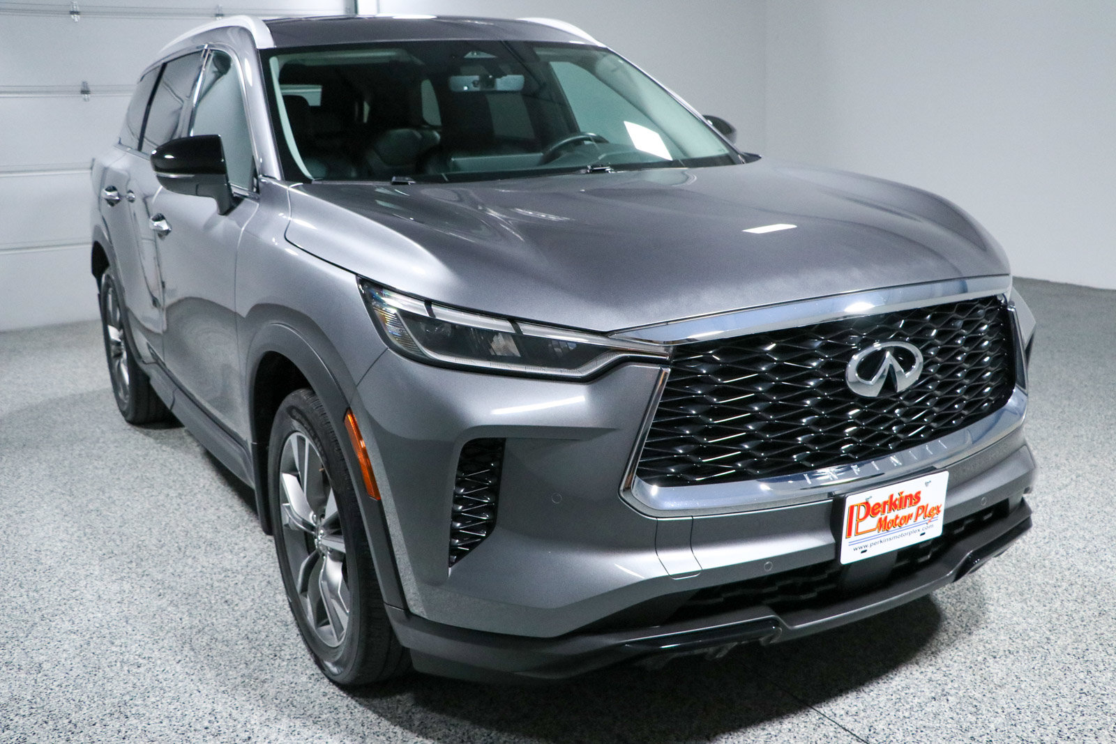 Used 2023 INFINITI QX60 Luxe w/ Cargo Package AWD/4WD image 5