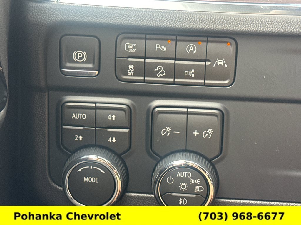 New 2026 Chevrolet Suburban Z71 w/ Comfort Package AWD/4WD image 14