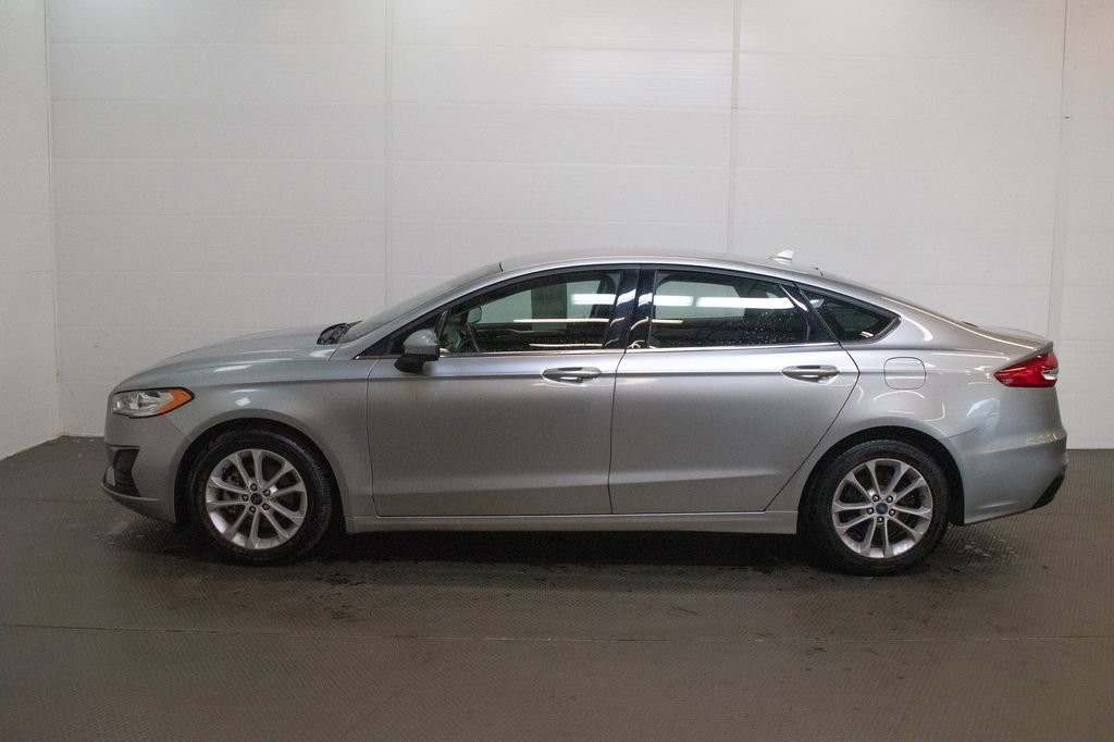 Used 2020 Ford Fusion SE FWD image 7